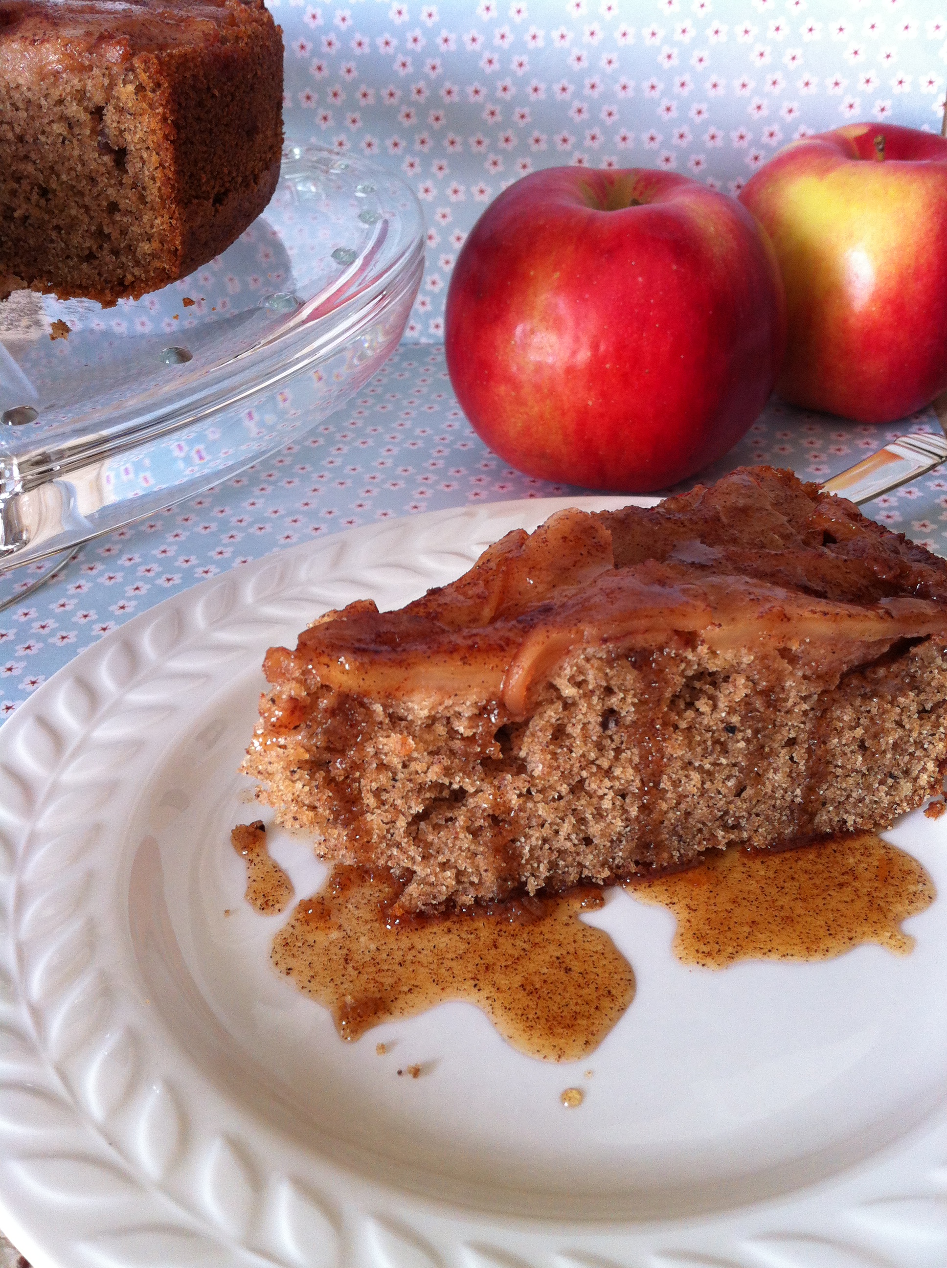 gluten free apple cinnamon pecan oilve oil cake