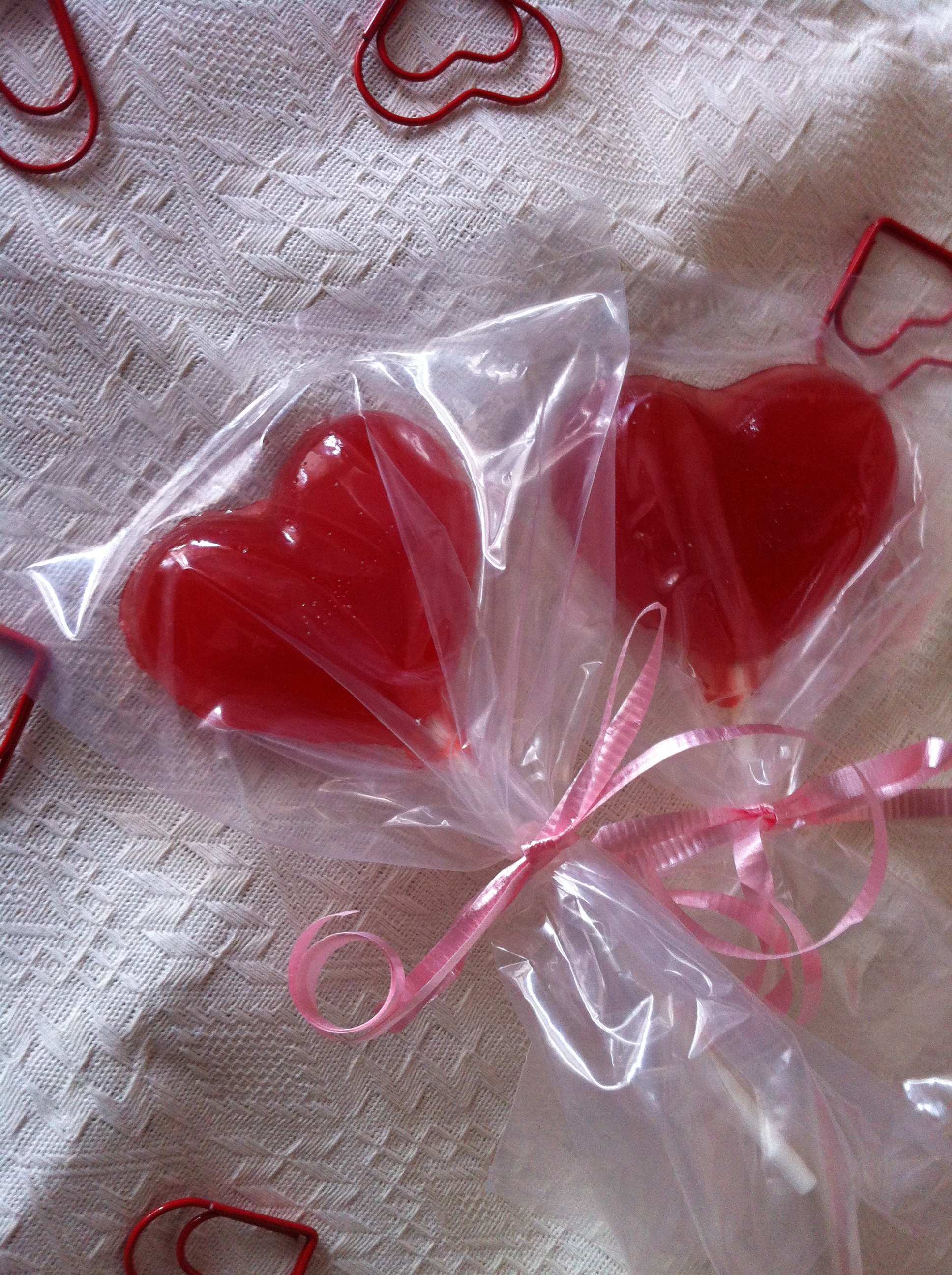 cinnamon heart shaped lollipops