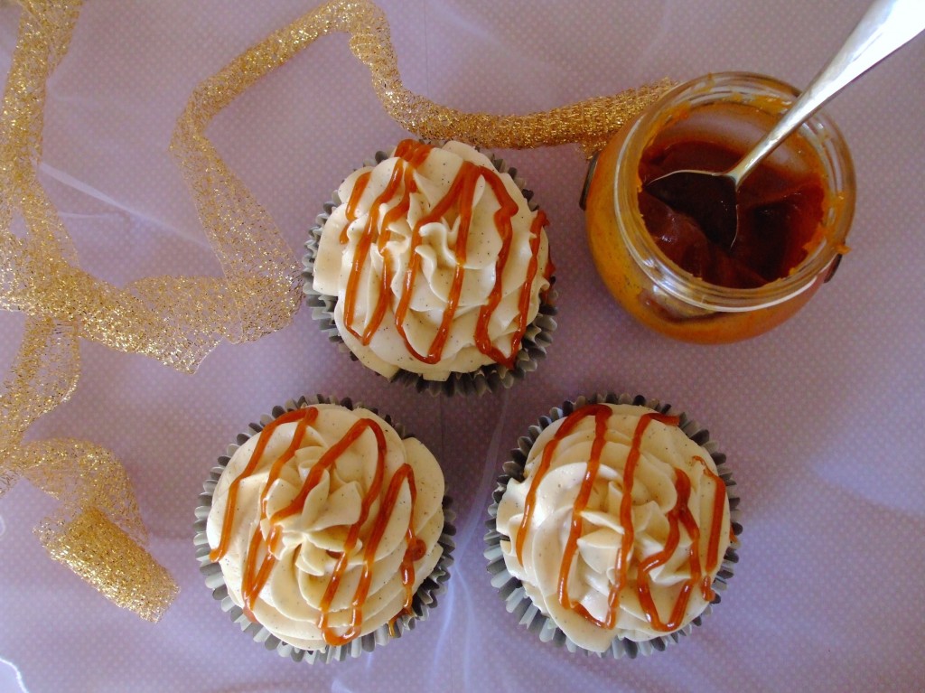 Gluten Free Chocolate Cupcakes with Dulce de Leche Drizzle