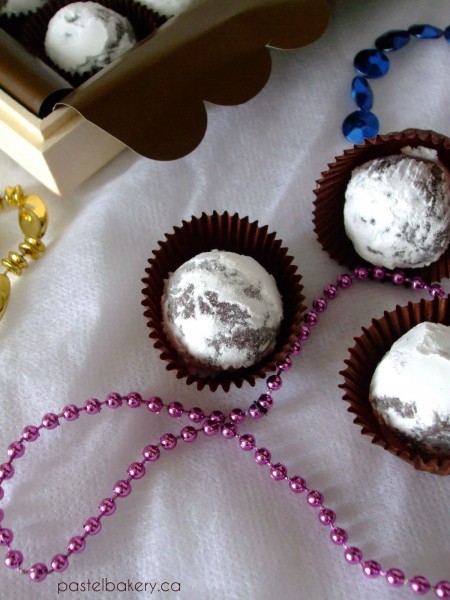 Gluten Free Dairy Free Chocolate Peppermint Truffles 2 | pastelbakery.ca